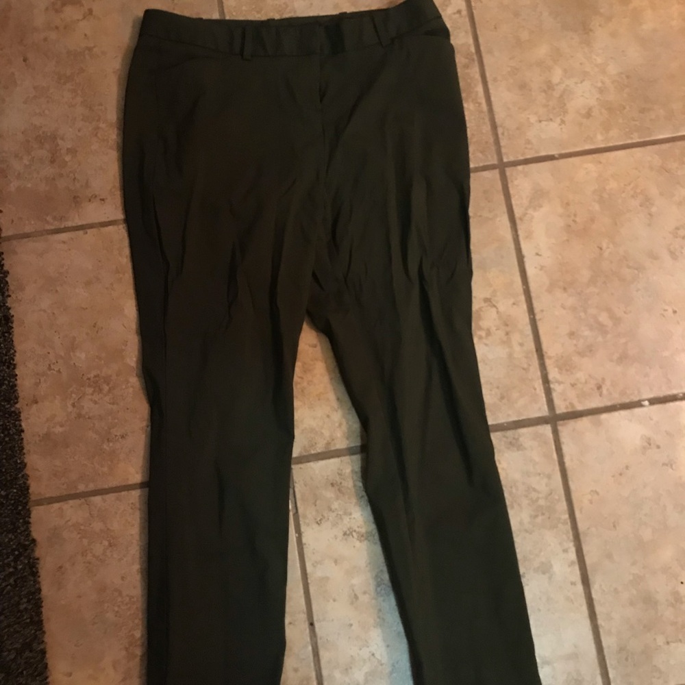 Forest green cropped trouser pants!